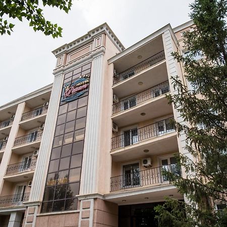 Rakhat Hotel Орал Екстер'єр фото