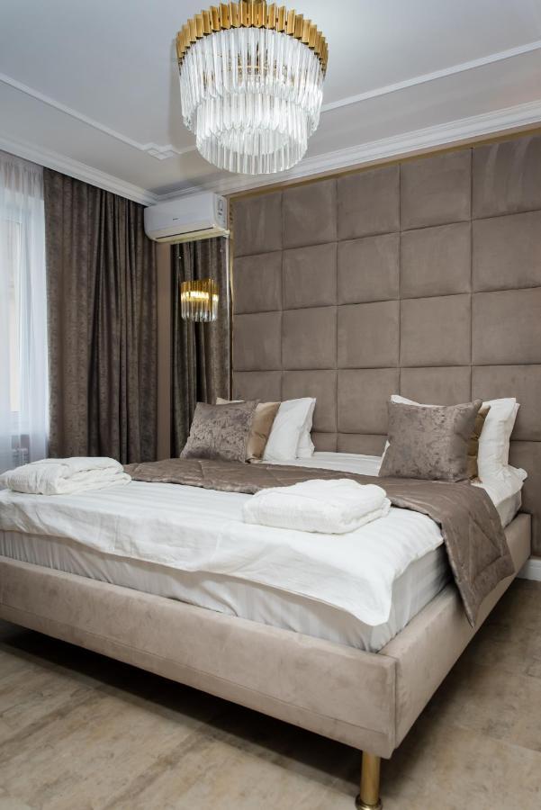 Rakhat Hotel Орал Екстер'єр фото