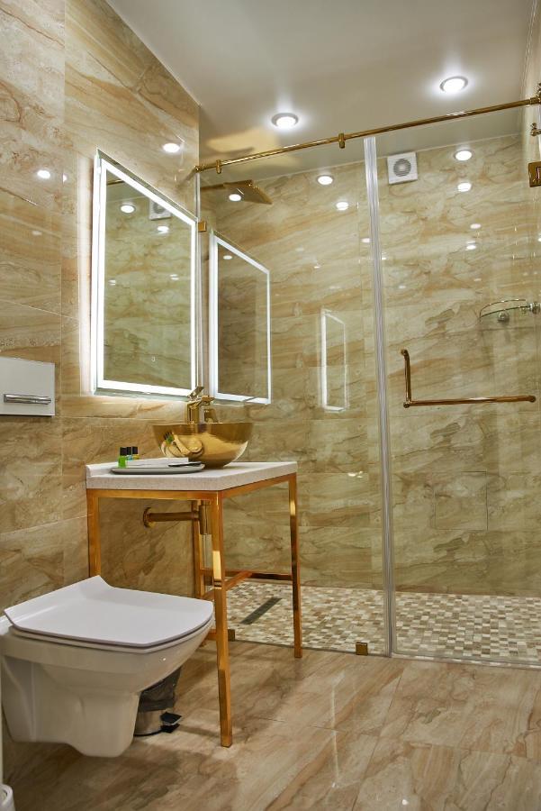 Rakhat Hotel Орал Екстер'єр фото
